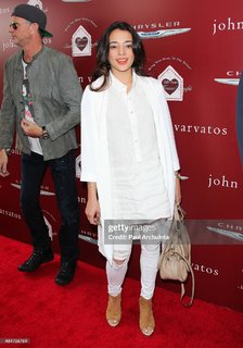 Natalie Martinez feet photo thumbnail
