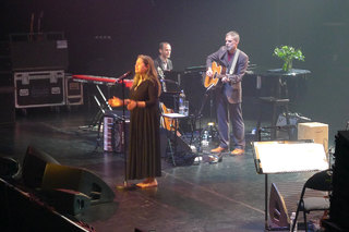 Natalie Merchant feet photo 20