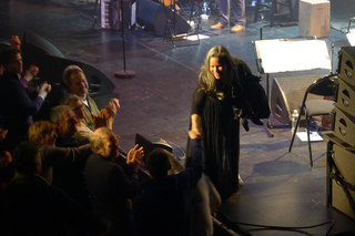 Natalie Merchant feet photo 19