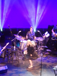 Natalie Merchant feet photo 16