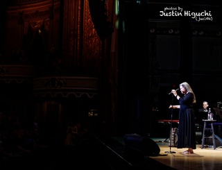 Natalie Merchant feet photo 18