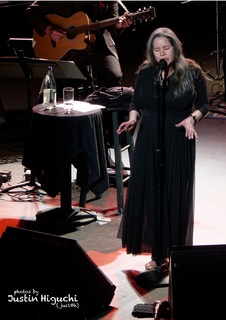 Natalie Merchant feet photo 16