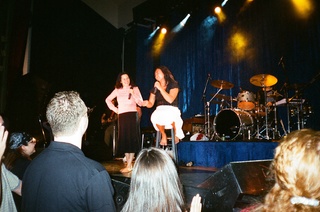 Natalie Merchant feet photo 5