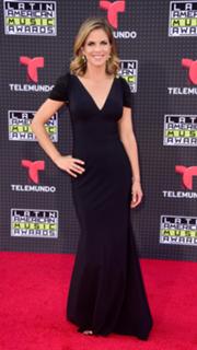 Natalie Morales feet photo thumbnail