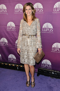 Natalie Morales feet photo thumbnail