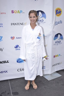Natalie Morales feet photo thumbnail