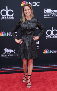Natalie Morales feet photo thumbnail