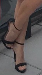 Natalie Negrotti feet photo 9