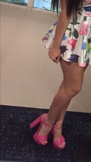 Natalie Negrotti feet photo 3