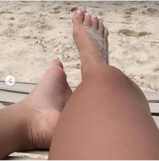Natalie Negrotti feet photo 12