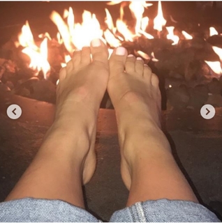 Natalie Negrotti feet photo 11