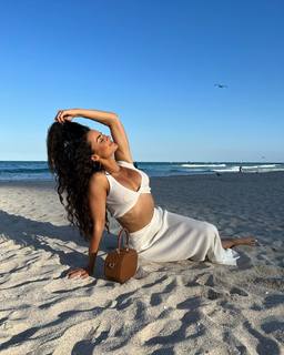 Natalie Negrotti feet photo 12