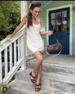 Natalie Negrotti feet photo 10