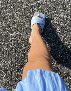 Natalie Negrotti feet photo 9