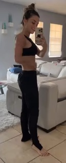 Natalie Negrotti feet photo 11