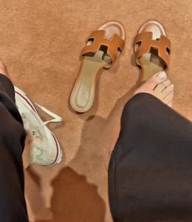 Natalie Negrotti feet photo 16