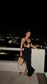 Natalie Negrotti feet photo 3