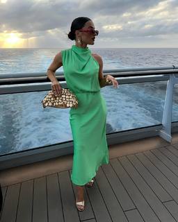 Natalie Negrotti feet photo 2