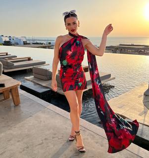 Natalie Negrotti feet photo 5