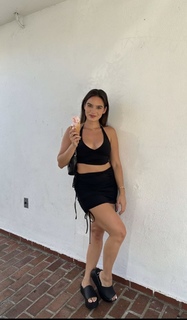 Natalie Noel Mariduena feet photo thumbnail