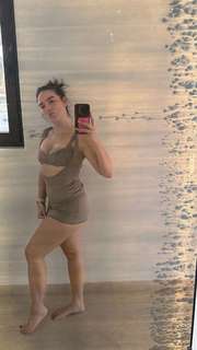 Natalie Noel Mariduena feet photo thumbnail