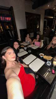 Natalie Noel Mariduena feet photo thumbnail