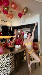 Natalie Noel Mariduena feet photo thumbnail