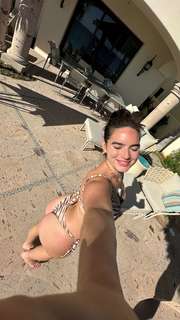 Natalie Noel Mariduena feet photo thumbnail