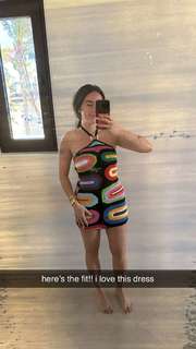 Natalie Noel Mariduena feet photo thumbnail