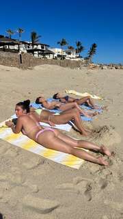 Natalie Noel Mariduena feet photo thumbnail