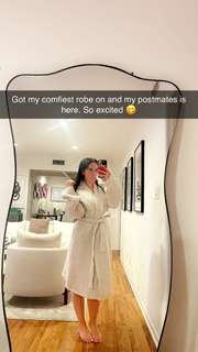 Natalie Noel Mariduena feet photo thumbnail