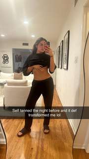 Natalie Noel Mariduena feet photo thumbnail