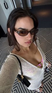 Natalie Noel Mariduena feet photo thumbnail