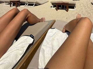 Natalie Noel Mariduena feet photo thumbnail