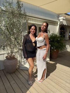 Natalie Noel Mariduena feet photo thumbnail