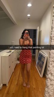 Natalie Noel Mariduena feet photo thumbnail