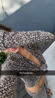 Natalie Noel Mariduena feet photo thumbnail