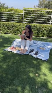 Natalie Noel Mariduena feet photo 10