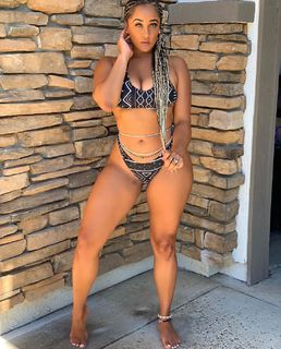 Natalie Nunn feet photo 8