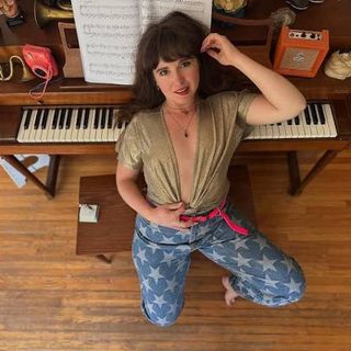 Natalie Palamides feet photo 2