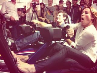 Natalie Pinkham feet photo thumbnail