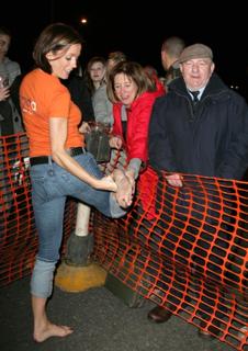 Natalie Pinkham feet photo thumbnail