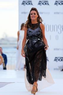 Natalie Pinkham feet photo thumbnail