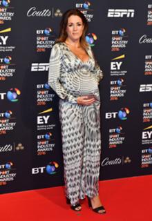 Natalie Pinkham feet photo thumbnail