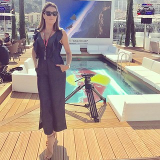 Natalie Pinkham feet photo thumbnail