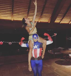 Natalie Pinkham feet photo thumbnail