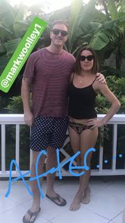 Natalie Pinkham feet photo thumbnail