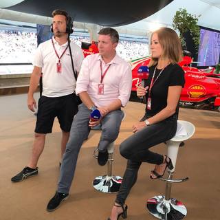 Natalie Pinkham feet photo thumbnail