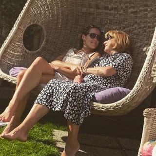 Natalie Pinkham feet photo thumbnail