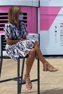 Natalie Pinkham feet photo thumbnail